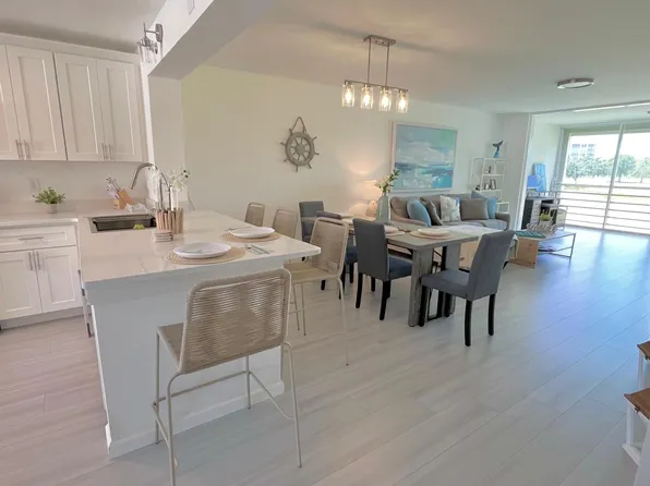 3780 Pinebrook Cir APT 206, Bradenton, FL 34209