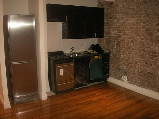 Rented by Icon Realty Management | media 8