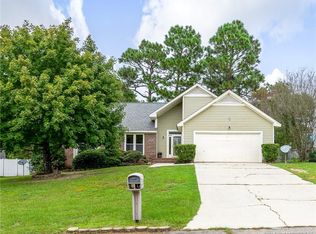 610 Duncan Rd, Spring Lake, NC 28390