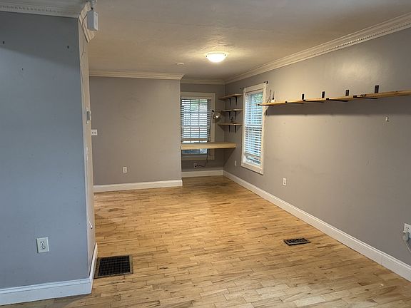 5th image of 64 Mayland St