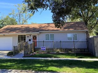 203 E Manor Dr, Griffith, IN 46319