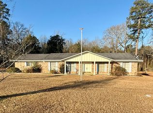 1005 S Cypress St, Vivian, LA 71082