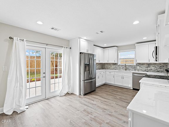 5th image of 6300 Lake Joanna Cir