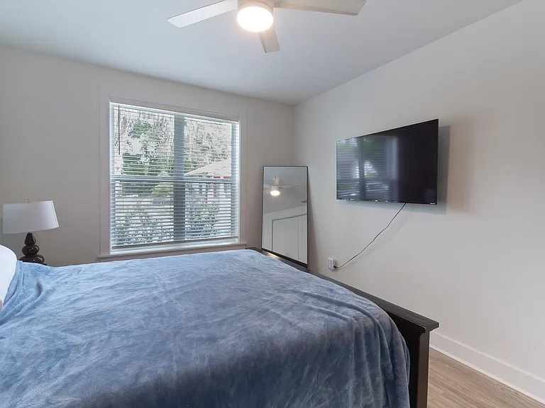 812 SW 5th Ter #2 — Photo 20