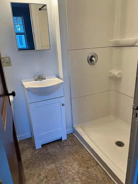 1 bed, $775 — Photo 3
