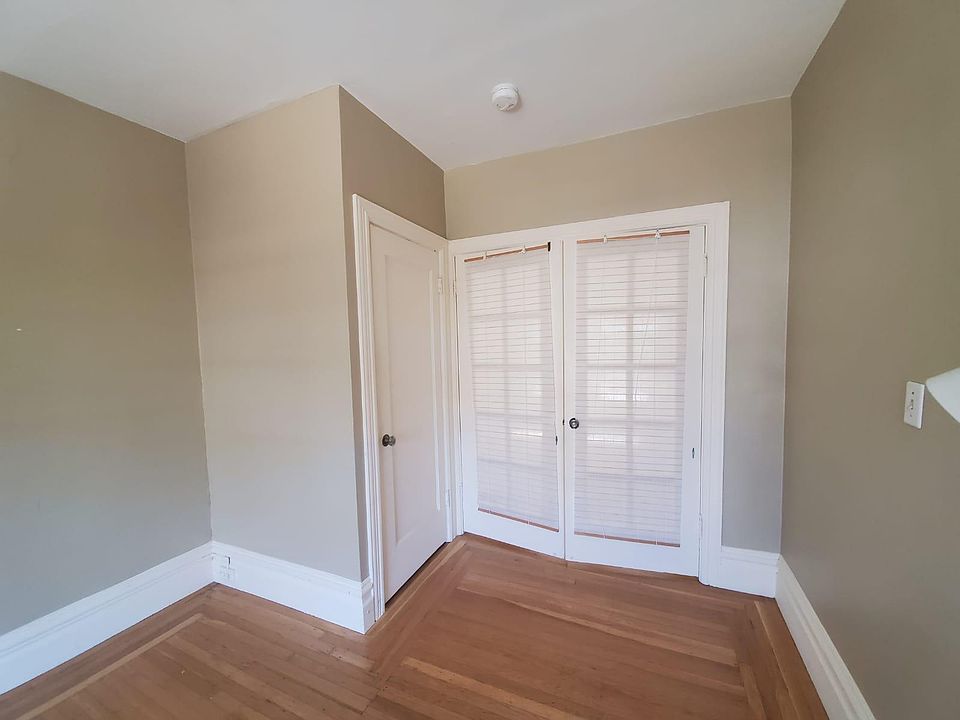 1st image of 747 Elizabeth St #3