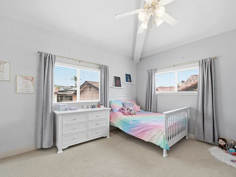 1718 Harriman Ln #B — Photo 27