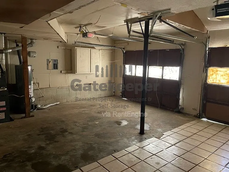 7345 Chaucer Ct — Photo 15