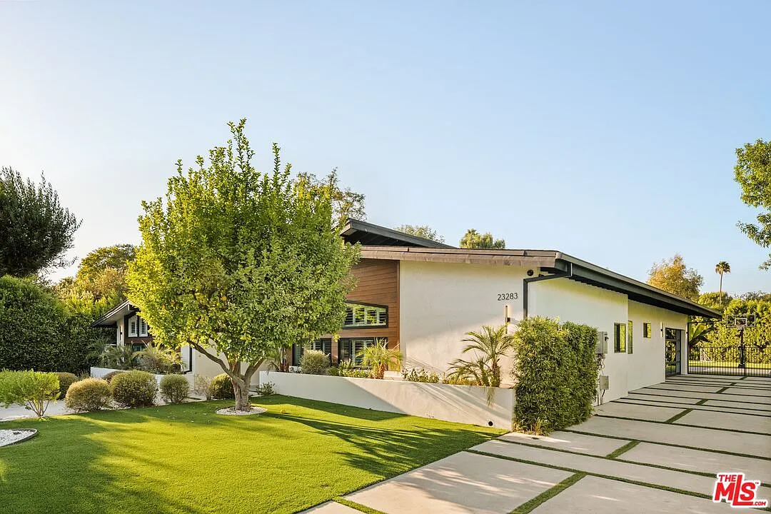 5 bed, 4.0 bath, 3610 sqft, $25,000 — Photo 4