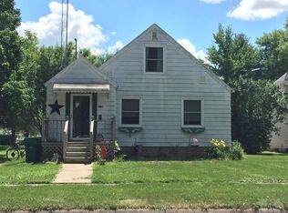 337 3rd St SW, Britt, IA 50423