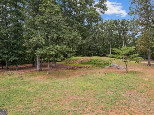 8465 Forsyth Commons Ct, Cumming, GA 30041