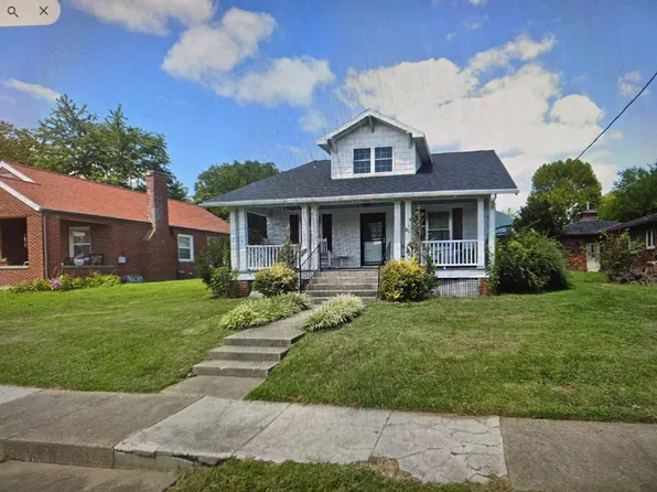 308 W 1st St, Carrollton, MO 64633