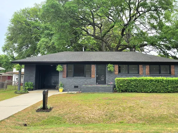 1113 Yeamans Hall Rd, Hanahan, SC 29410