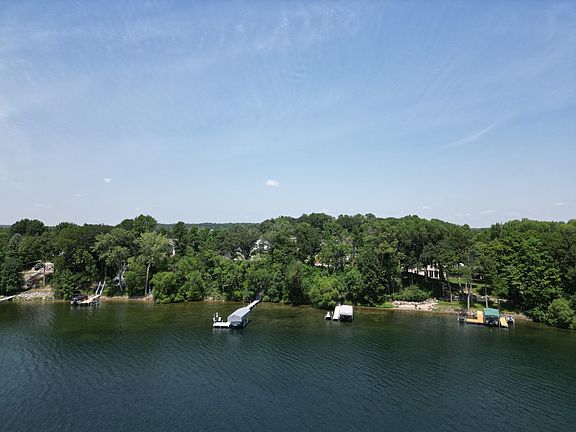 3rd image of 15591 Wermager Beach Rd