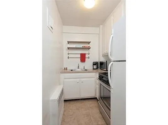 Rented by NextStopNY | media 27