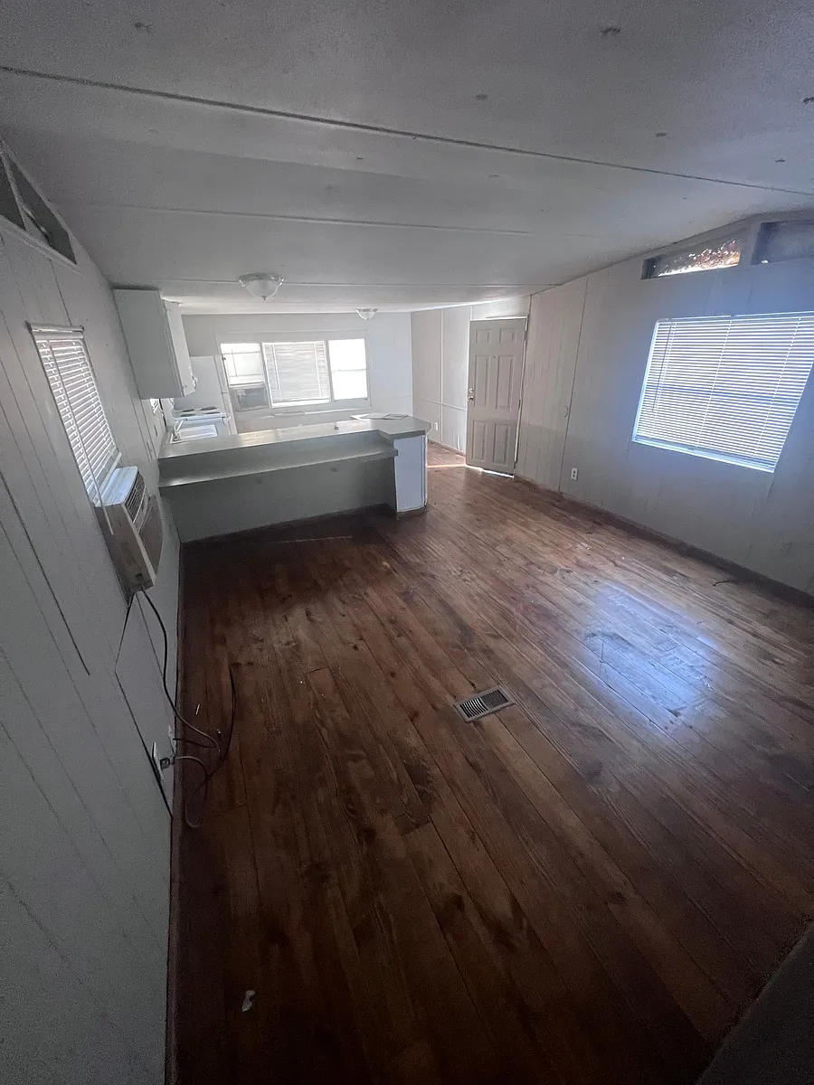 Building Photo - 111 Ricky Dr #22