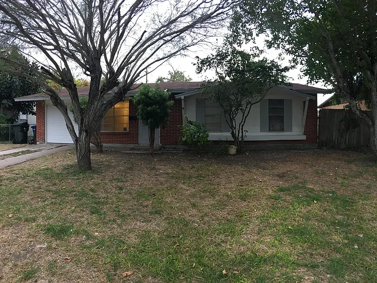 5606 Cain Dr — Photo 2