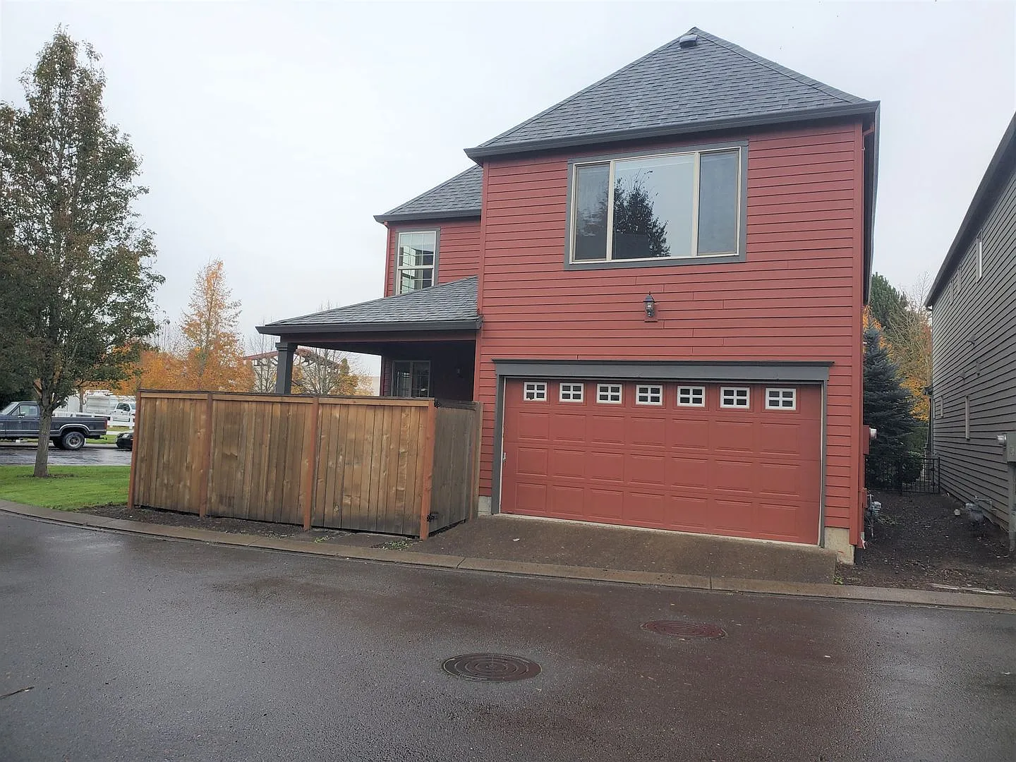 Great Home in Sherwood! Primary Suite on Main! — Photo 4