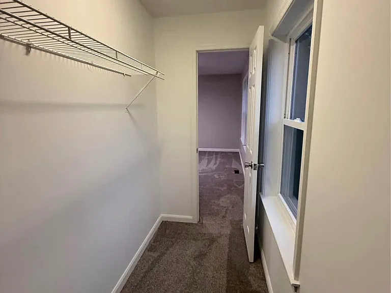 24 Magnolia Rd #4 — Photo 15