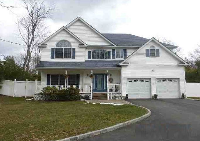 1st image of 145 Mount Sinai Ave