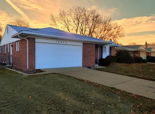 14202 Levan Rd, Livonia, MI 48154