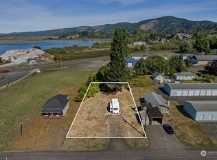 617 Oregon Ave, South Bend, WA 98586