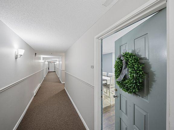3rd image of 307 Amherst St #2