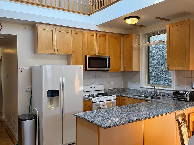 2645 W Haddon Ave #3 — Photo 2