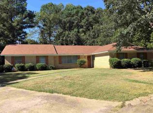 145 Pickford Ln, Jackson, MS 39211