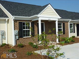 3rd image of 236 Sunview Dr