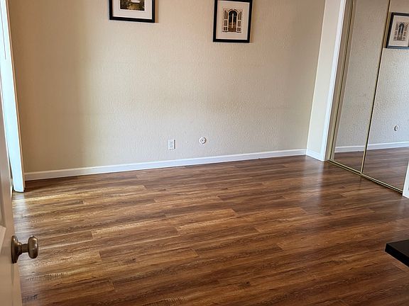4th image of 505 Thompson Ave APT B