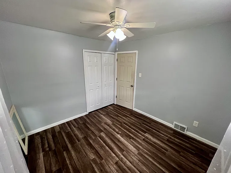2252 Winston Dr — Photo 13