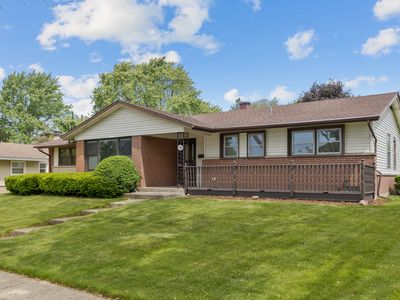 298 Fern Dr, Elk Grove Village, IL, 60007