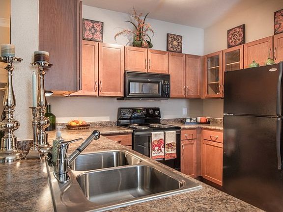 Open kitchen
