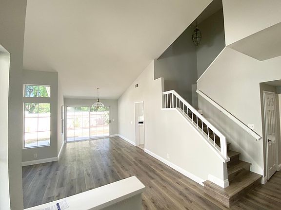 4th image of 26282 Eva St