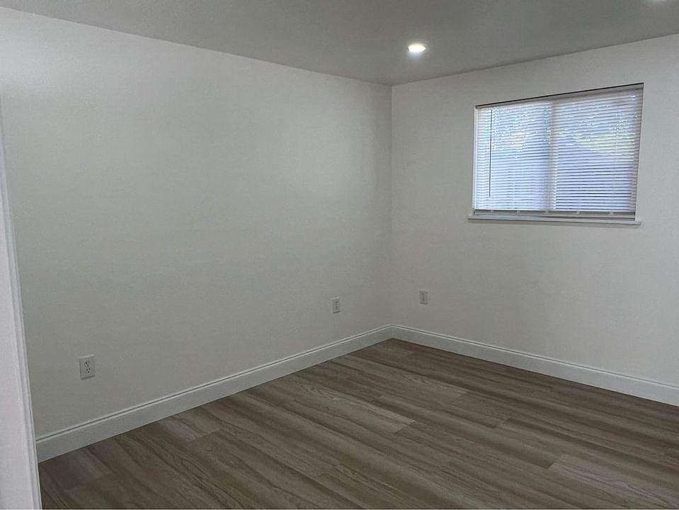 Good Size Bedroom