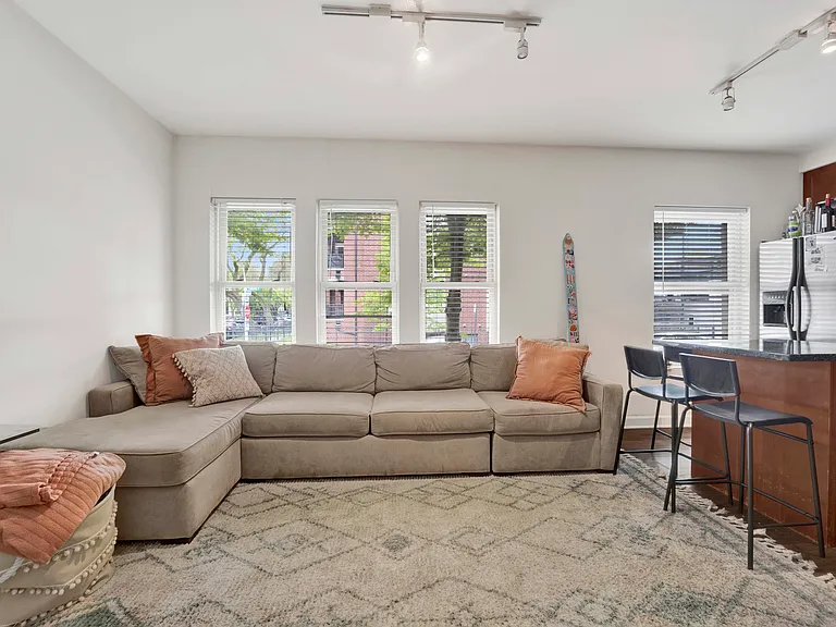 3500 N Racine Ave #1 — Photo 2