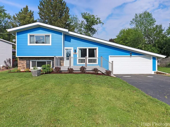 6312 Londonderry Dr, Cary, IL 60013