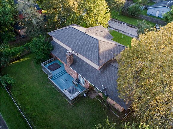 3rd image of 200 Cedar Ct