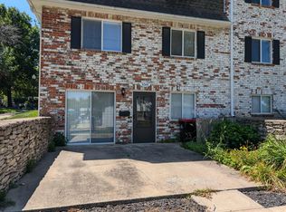 8568 W 85th St, Overland Park, KS 66212