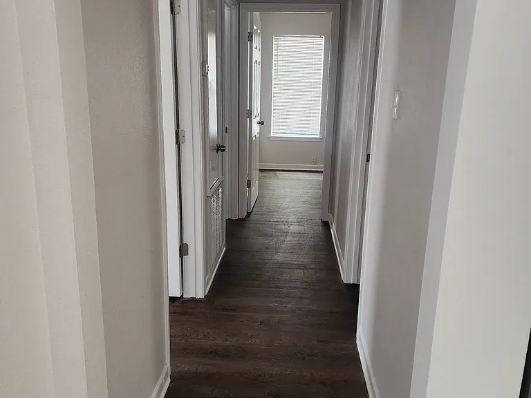 1009 Salem Dr — Photo 16