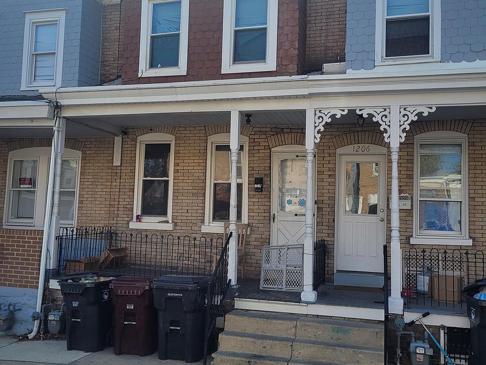 2nd image of 1204 Elm St