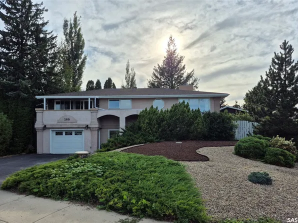 280 Hayes Drive, Swift Current, SK S9H 4H1