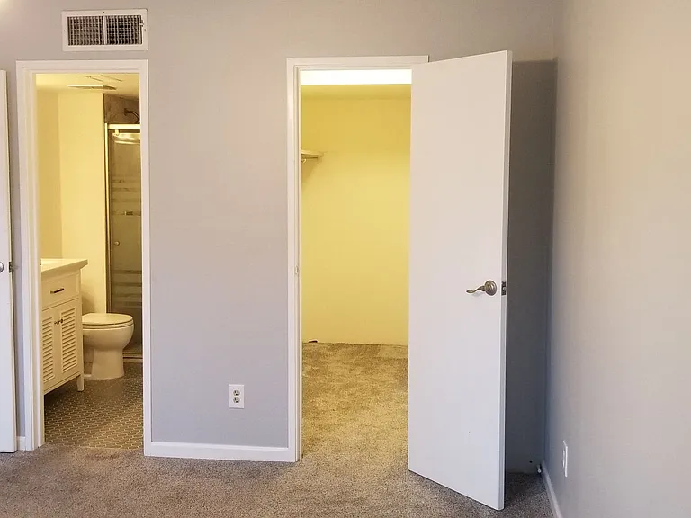 7275 S Xenia Cir #E — Photo 15