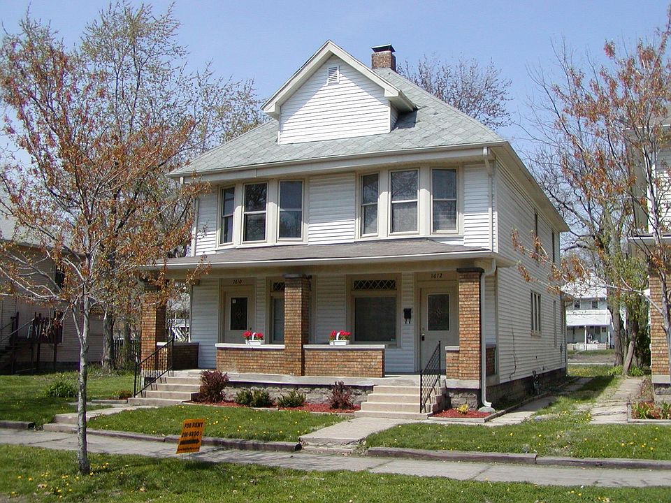 1st image of 1610 Sturm Ave