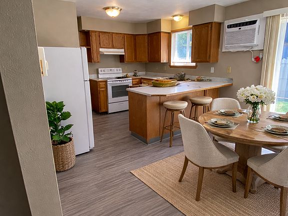 3rd image of 605 N 11th St #B