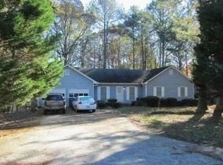 7392 Skylane Dr, Riverdale, GA 30296
