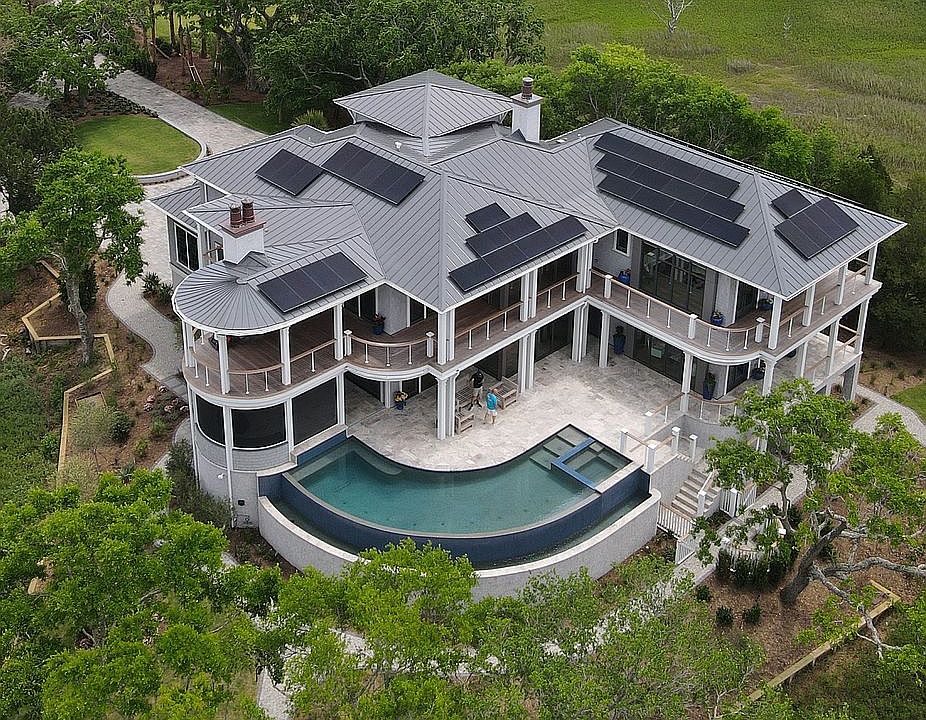 1st image of 23 Waterway Island Dr