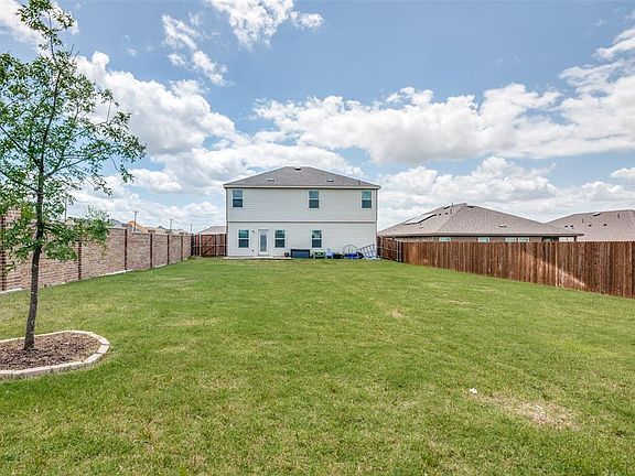 2nd image of 1005 Alton Dr
