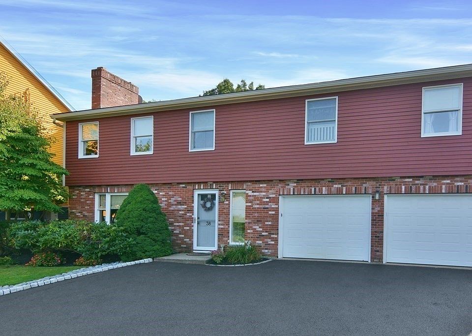 1st image of 38 Mary Ellen Dr